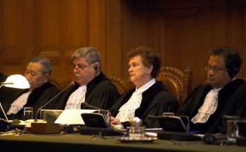 French Labor Laws: When Should I Get a Lawyer? french labor laws